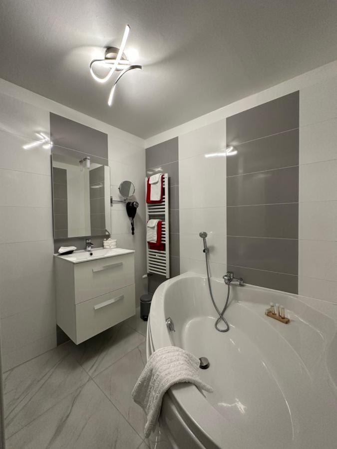 Hotel Le Saint-Yves Le Tréport Екстериор снимка